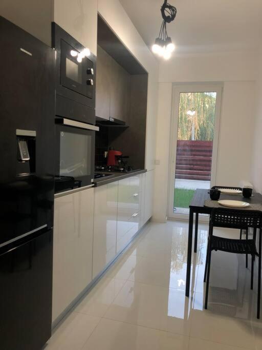 Studio Cu Gradina Proprie Apartment Popesti-Leordeni Bagian luar foto